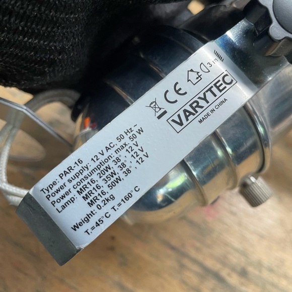 Par 16 studio light new 
With accessories - Picture 4 of 9